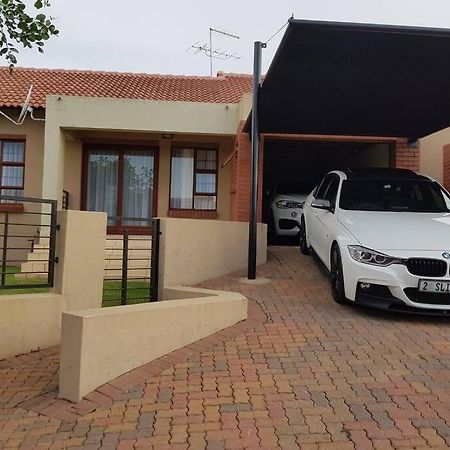 Plush Private Home Polokwane Exteriér fotografie