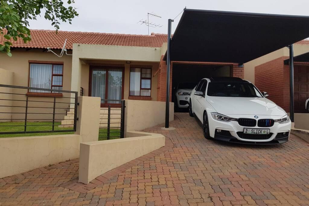 Plush Private Home Polokwane Exteriér fotografie
