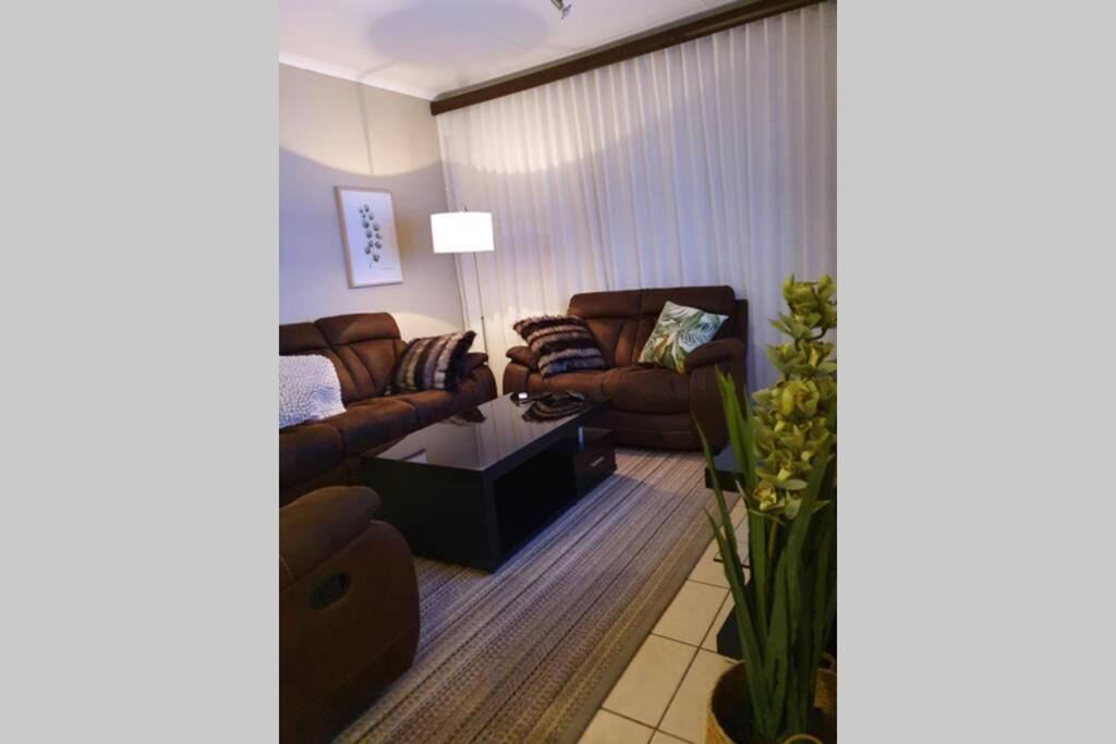 Plush Private Home Polokwane Exteriér fotografie
